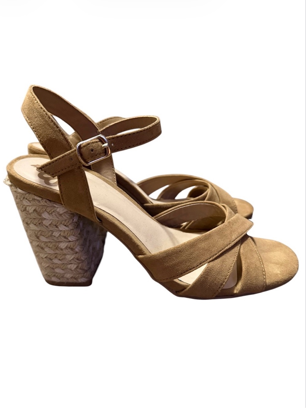 Fergalicious Tan Suede Espadrille Wedge Sandals 6 boho beach resort neutral